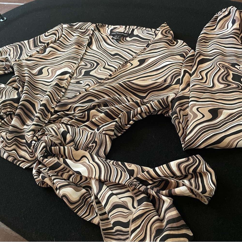 Streetwear Society Wrap & Tie Crop Top, Brown/Black Small